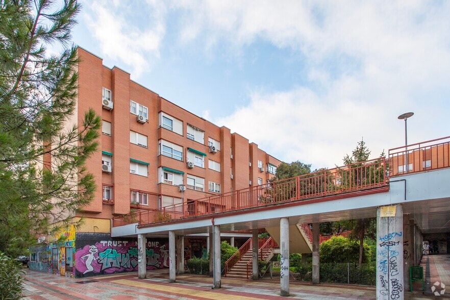 Plaza Pablo Picasso, 1-7, Rivas-Vaciamadrid, Madrid for lease - Building Photo - Image 2 of 7