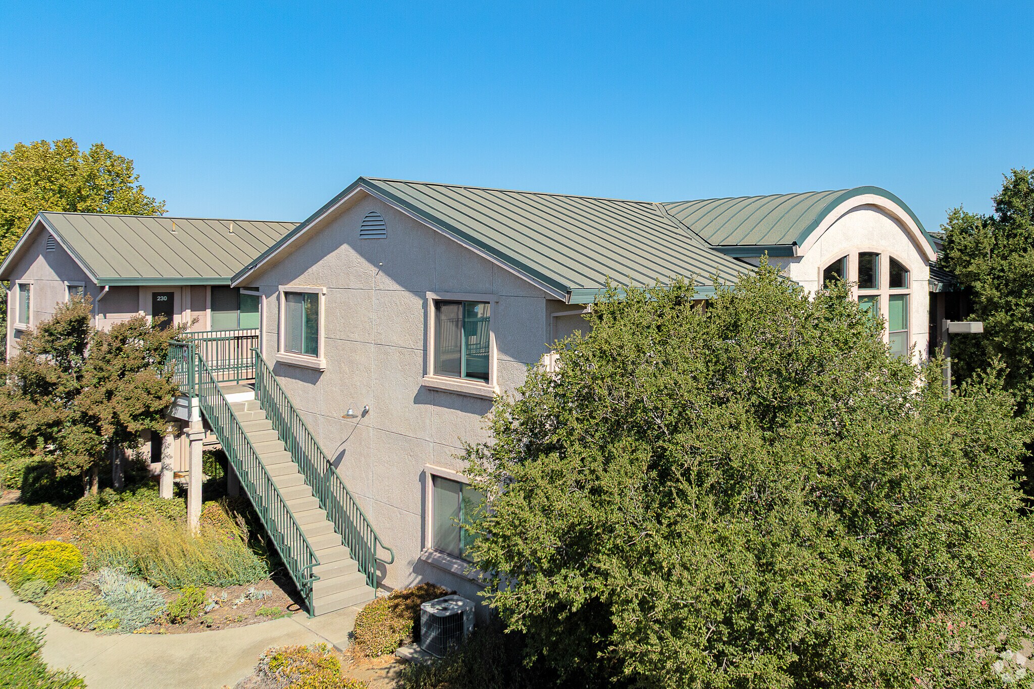 2056 Lyndell Ter, Davis, CA for sale Primary Photo- Image 1 of 1