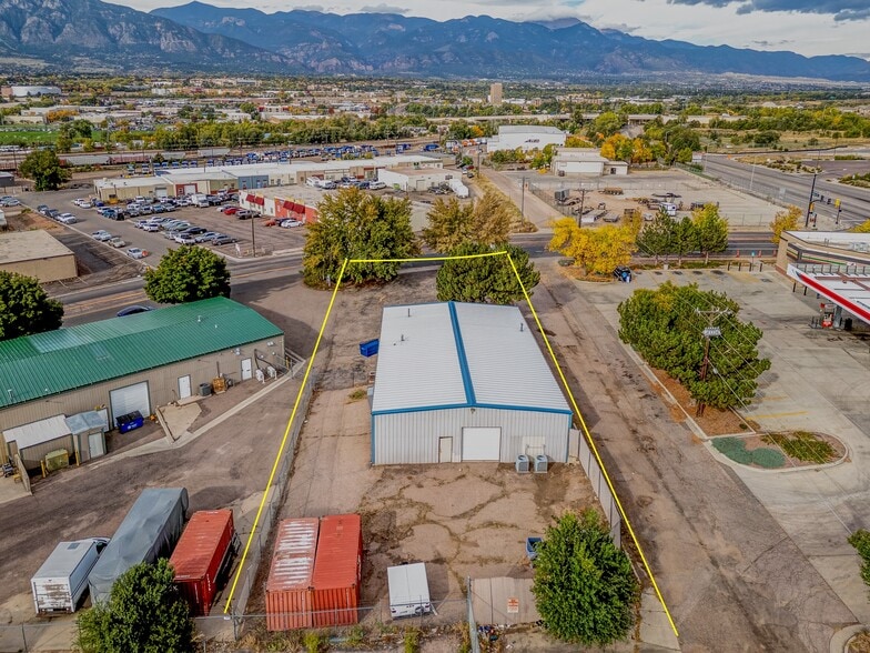 3060 Delta Dr, Colorado Springs, CO for sale - Building Photo - Image 2 of 17