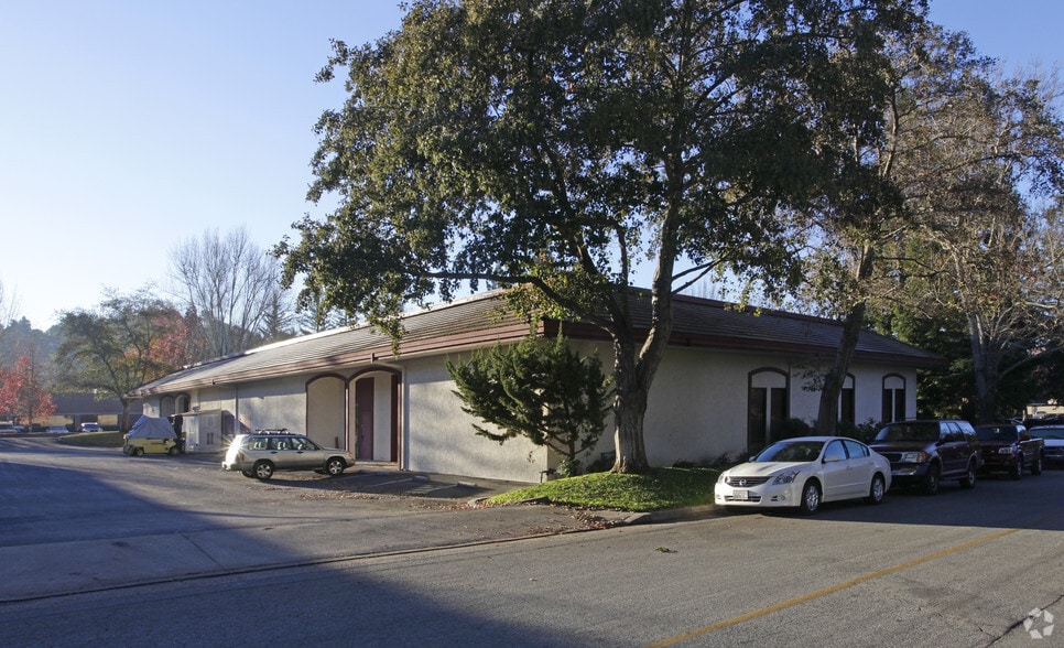 225-231 Technology Cir, Scotts Valley, CA for lease - Building Photo - Image 1 of 5