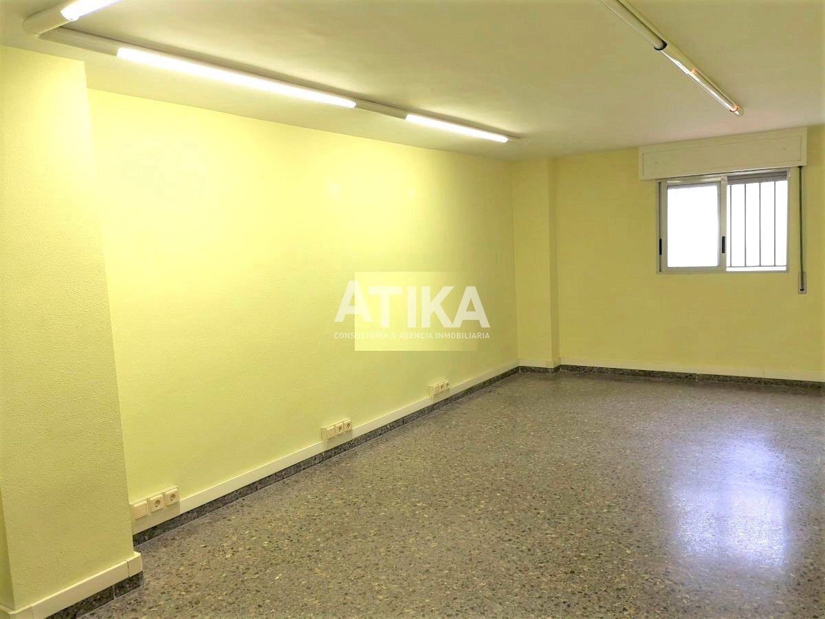 Office in Ontinyent for lease Building Photo- Image 1 of 17