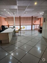 Retail in Coslada, Madrid for lease Interior Photo- Image 1 of 1