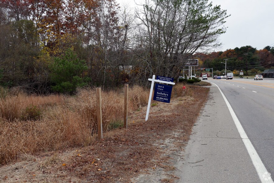 1180 Tiogue Ave, Coventry, RI 02816