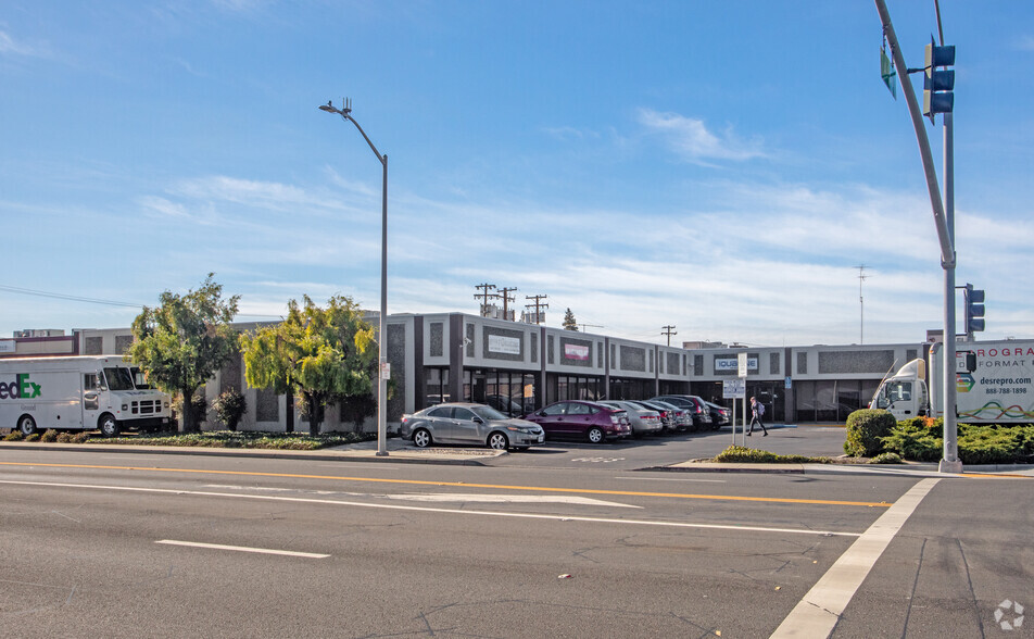 3440-3448 De La Cruz Blvd, Santa Clara, CA for lease - Building Photo - Image 2 of 4