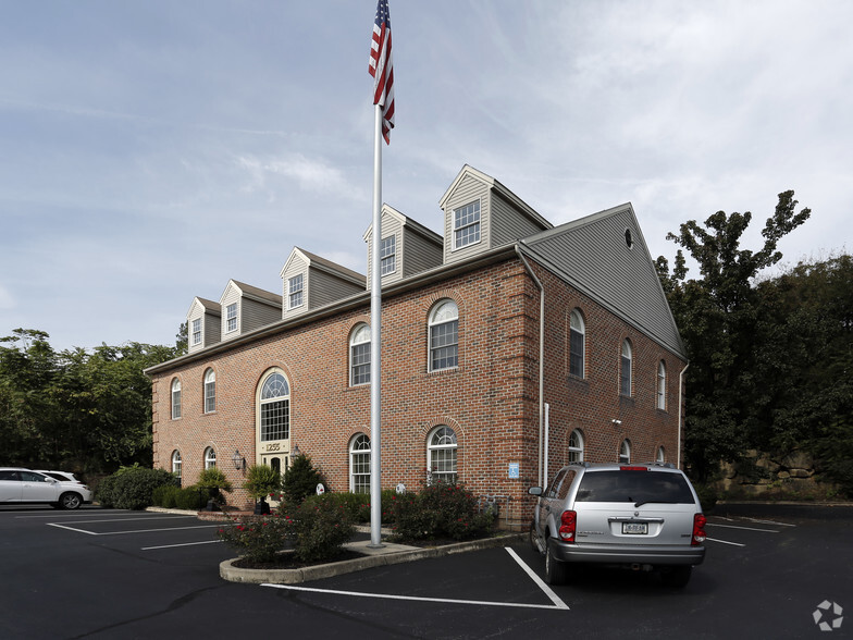 1255 S Market St, Elizabethtown, PA for lease - Primary Photo - Image 3 of 4