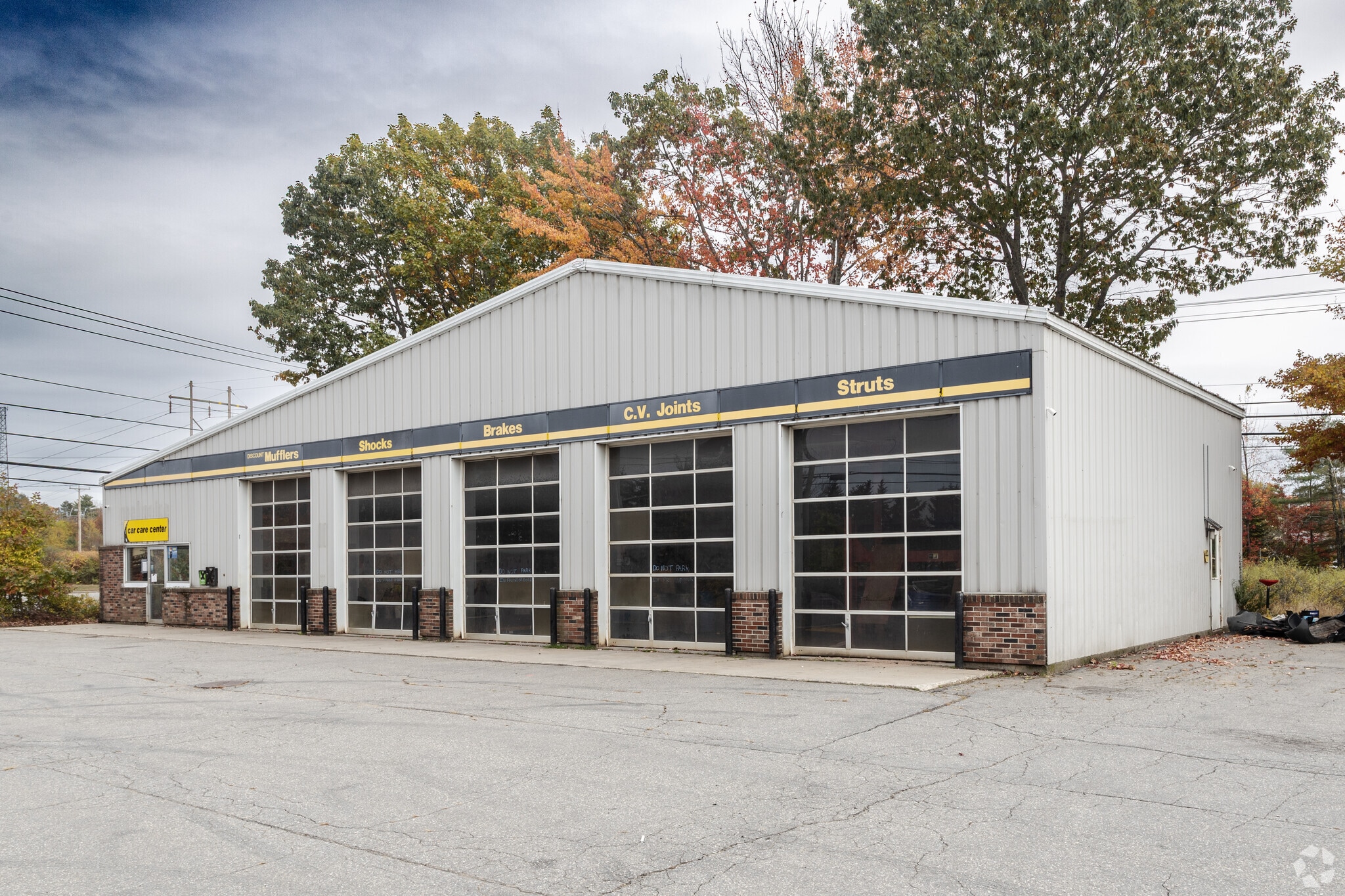 6 Topsham Fair Mall Rd, Topsham, ME for sale Primary Photo- Image 1 of 3