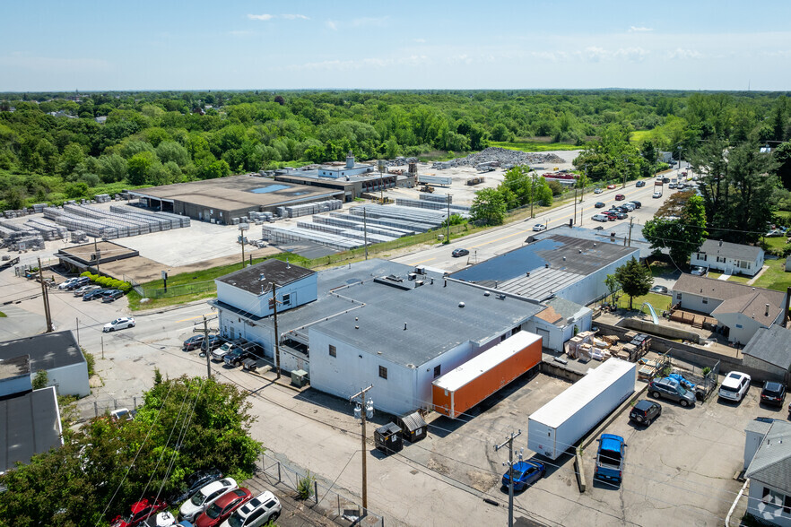 31 Budlong Rd, Cranston, RI for lease - Aerial - Image 3 of 6