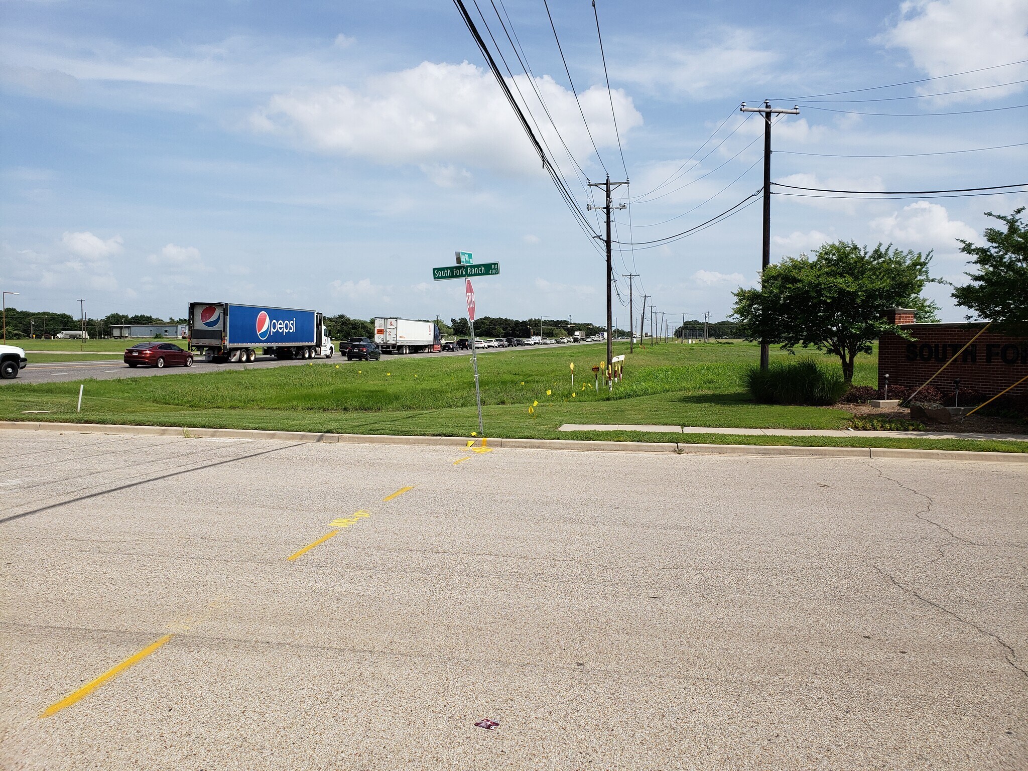 1025 E Loop 340, Waco, TX 76705 1025 East Loop 340, Waco TX 76705