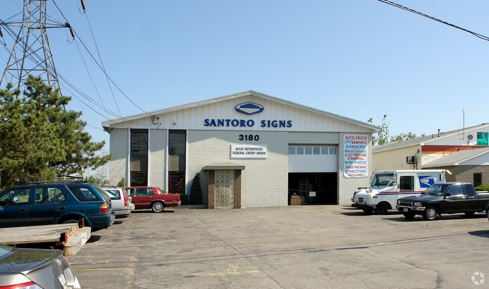 3180 Genesee St, Buffalo, NY for sale - Building Photo - Image 2 of 19