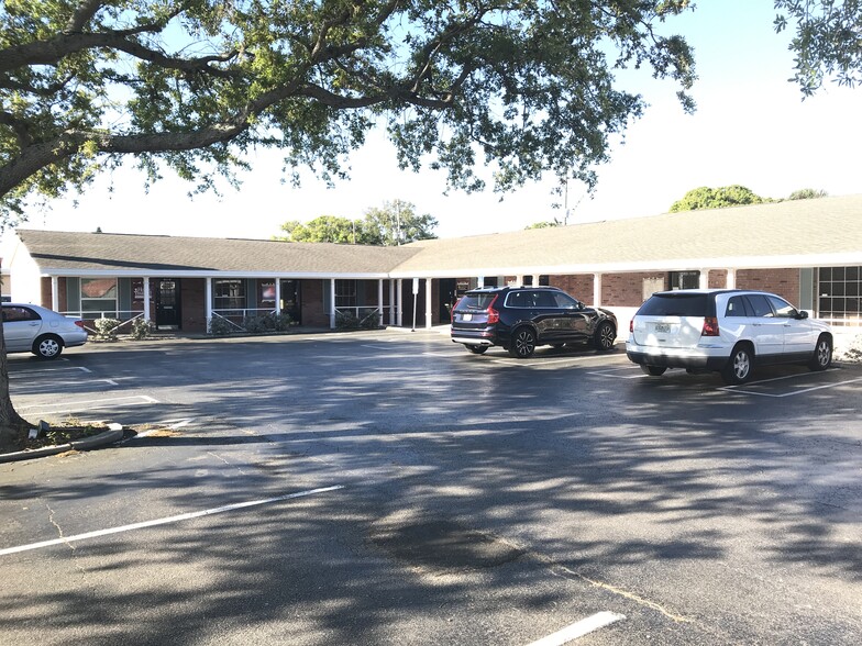 1212 66th St N, Saint Petersburg, FL for lease - Building Photo - Image 1 of 5