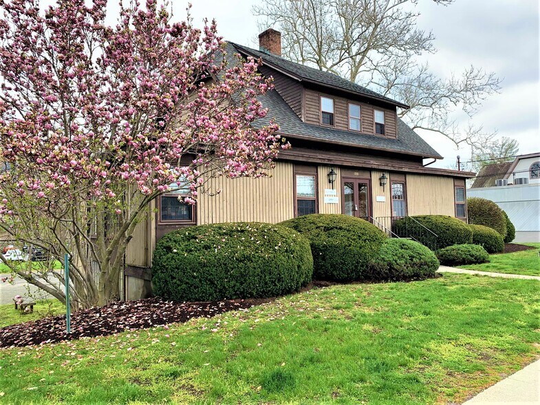 120 Old Ridgefield Rd, Wilton, CT for sale - Building Photo - Image 1 of 1