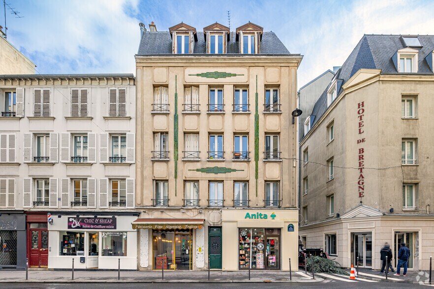 Rue Raymond Losserand, Paris for lease - Primary Photo - Image 1 of 2
