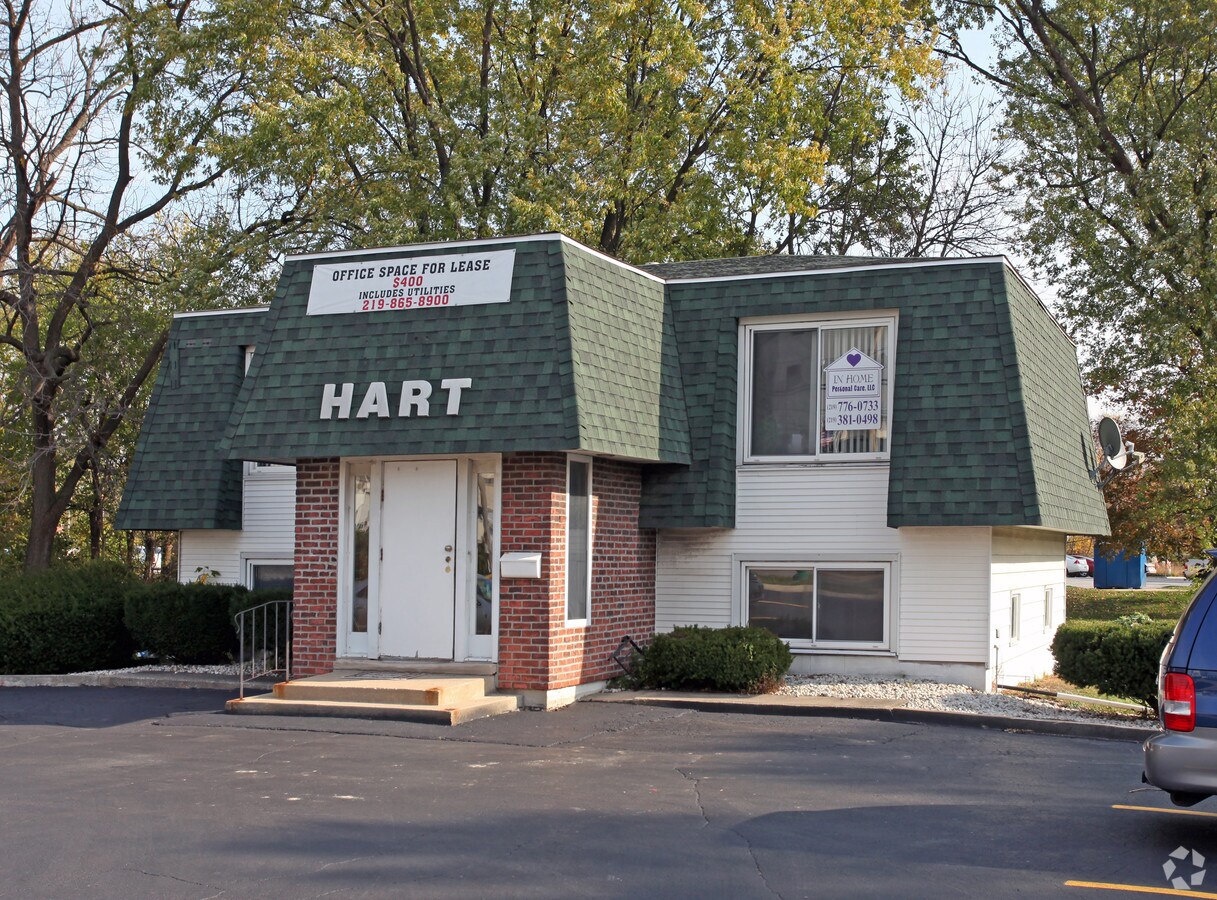 2131 Hart St, Dyer, IN 46311