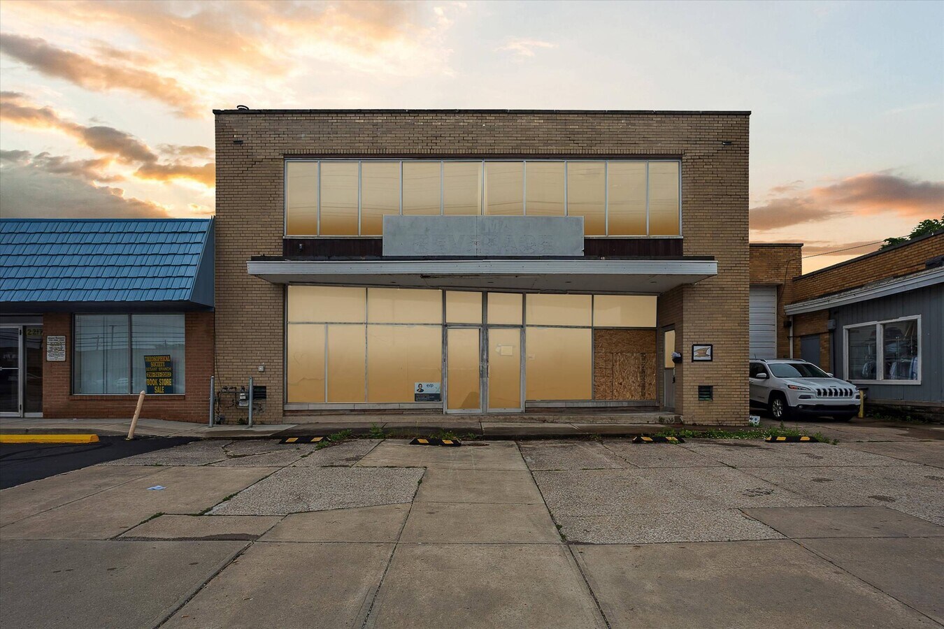 Building Photo