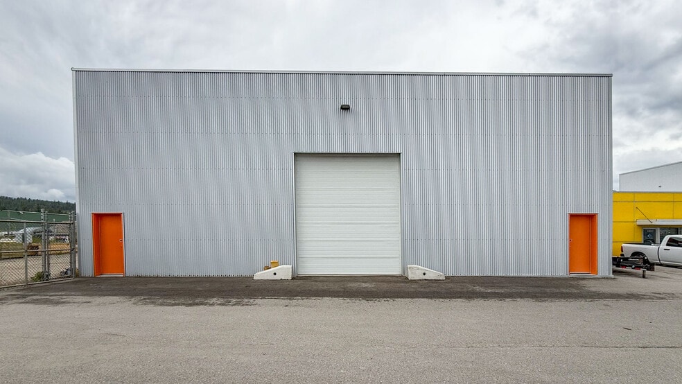 9013-9021 Jim Bailey Rd, Kelowna, BC for sale - Building Photo - Image 3 of 25