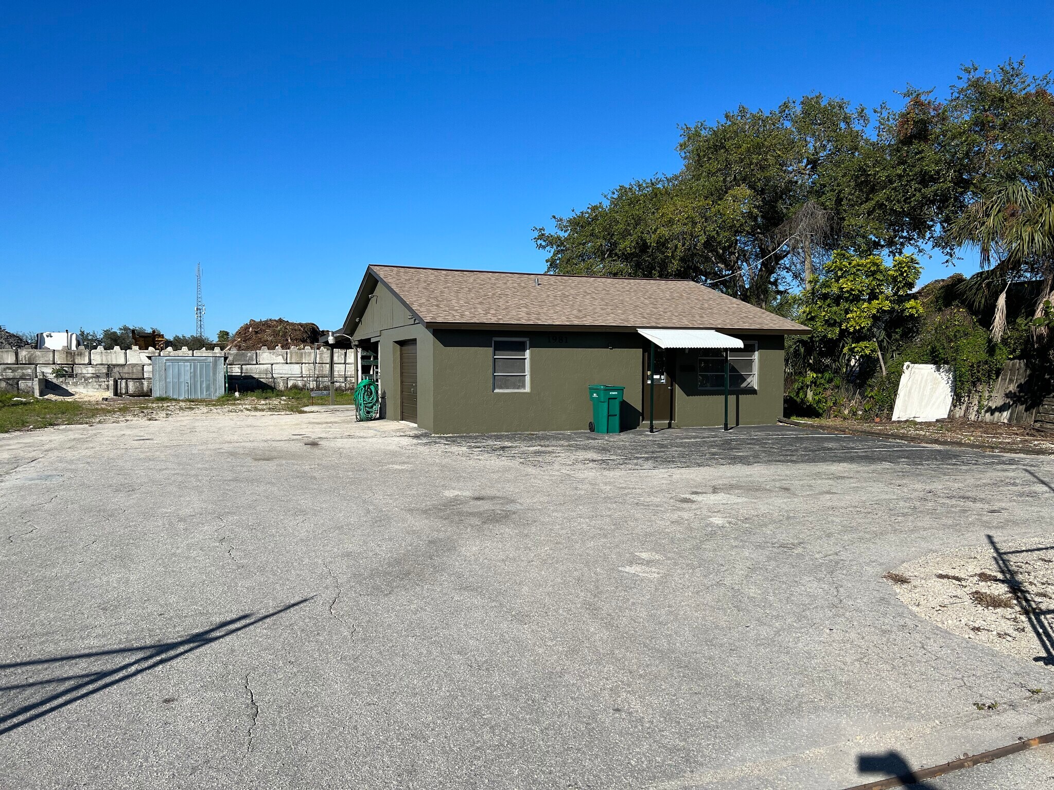 1981 Elsa St, Naples, FL for sale Building Photo- Image 1 of 1