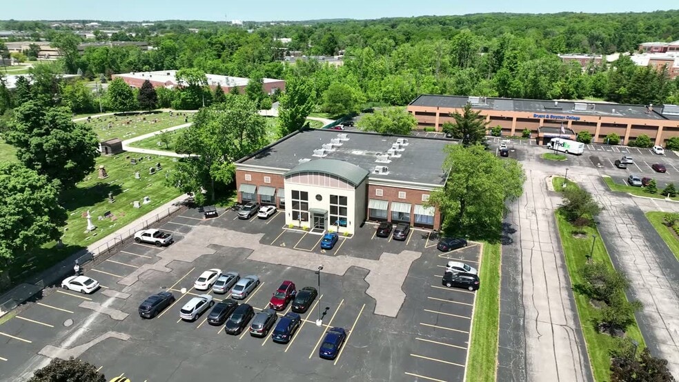 32875 Solon Rd, Solon, OH 44139