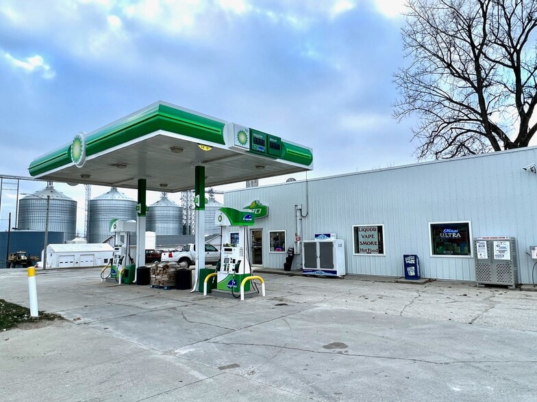 203 Montezuma St, Malcom, IA for sale - Building Photo - Image 1 of 1