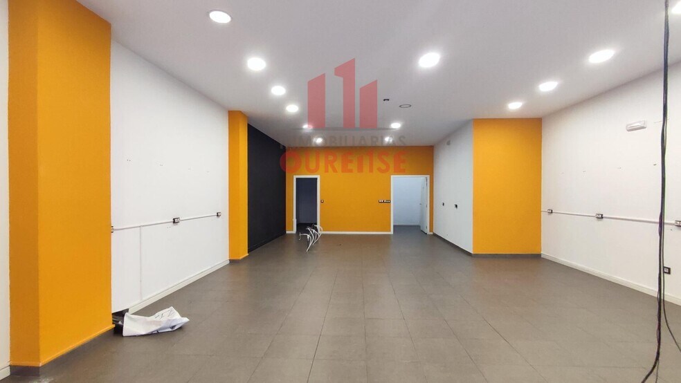 Retail in Ourense, Orense for lease - Building Photo - Image 2 of 29