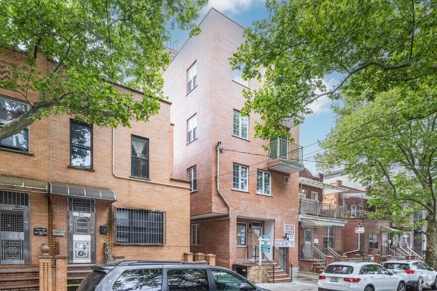 928 57th St, Brooklyn, NY for sale - Primary Photo - Image 1 of 6