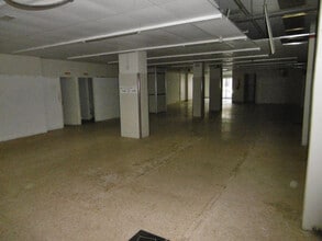 Retail in Roquetes, Tarragona for lease Interior Photo- Image 1 of 5