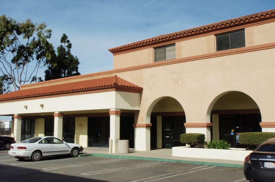 1105-1131 W Main St, Santa Maria, CA for lease - Building Photo - Image 1 of 1