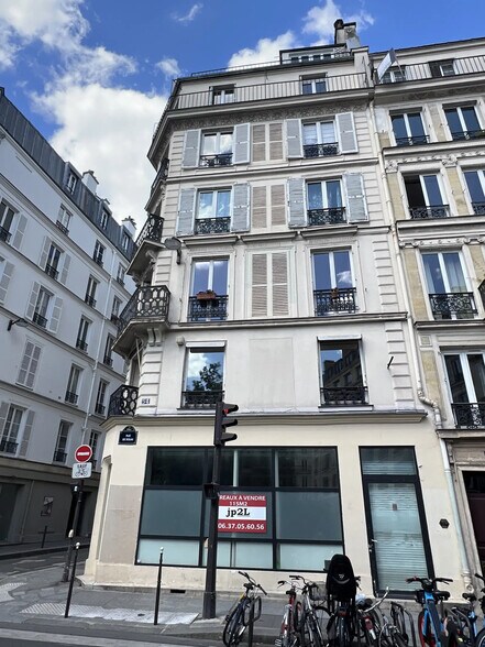 Multifamily in Paris for sale - Building Photo - Image 3 of 18