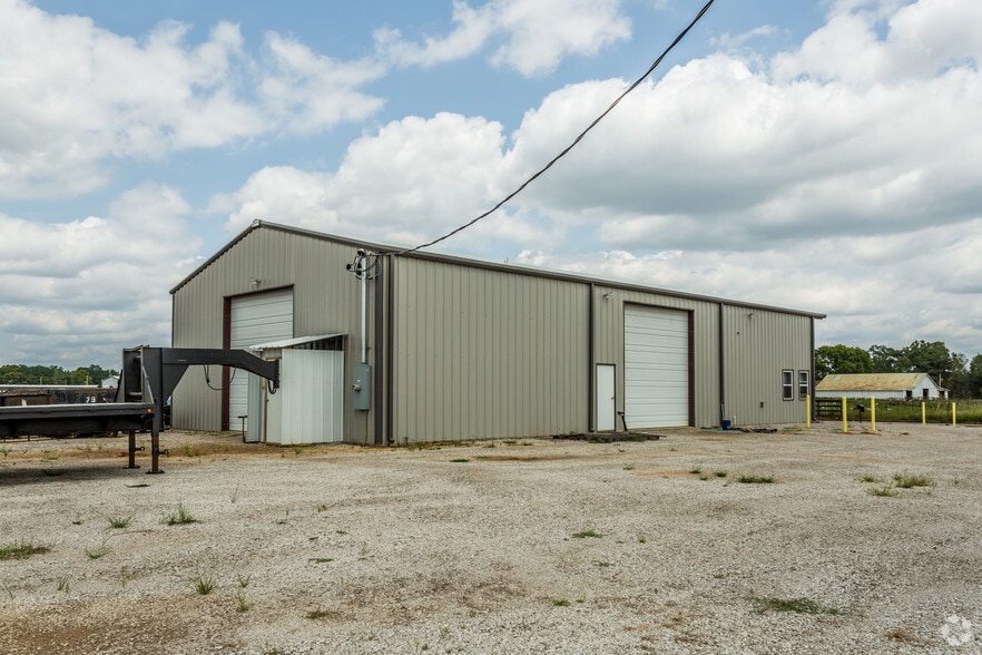165 Mitch Ave, Tuscumbia, AL for lease - Building Photo - Image 3 of 3