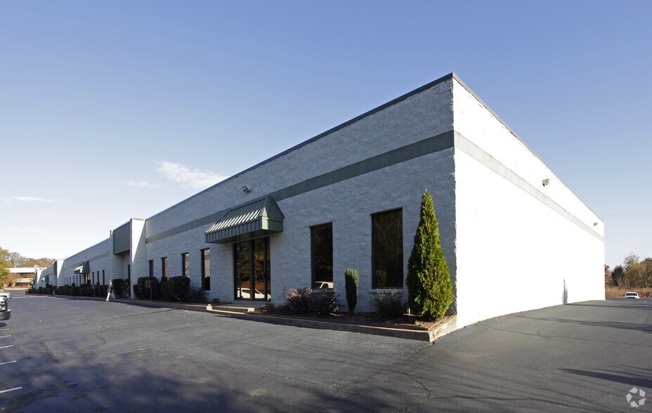 197 Ridgeview Center Dr, Duncan, SC for sale - Primary Photo - Image 1 of 1