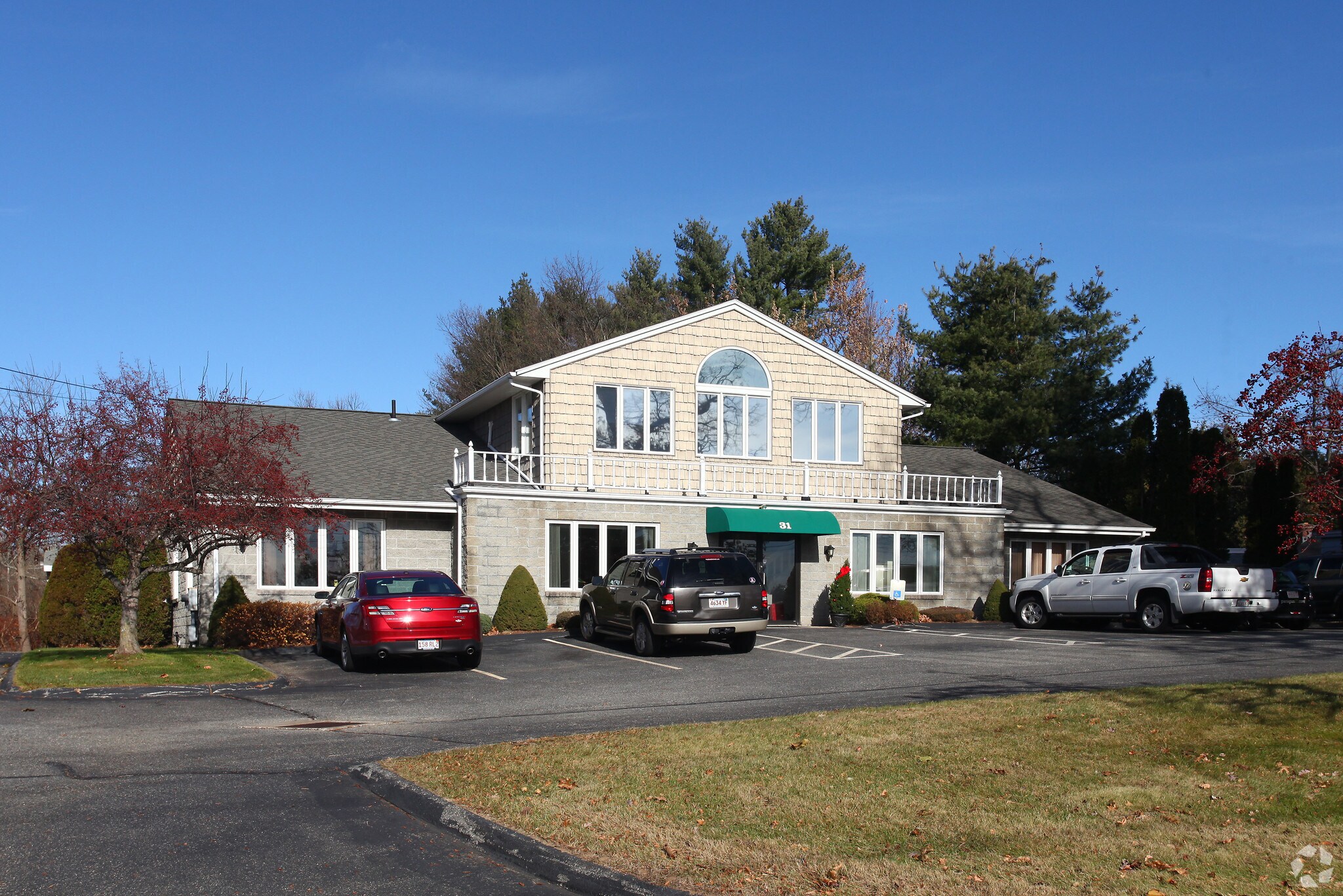 31 Moody Rd, Enfield, CT for sale Primary Photo- Image 1 of 1