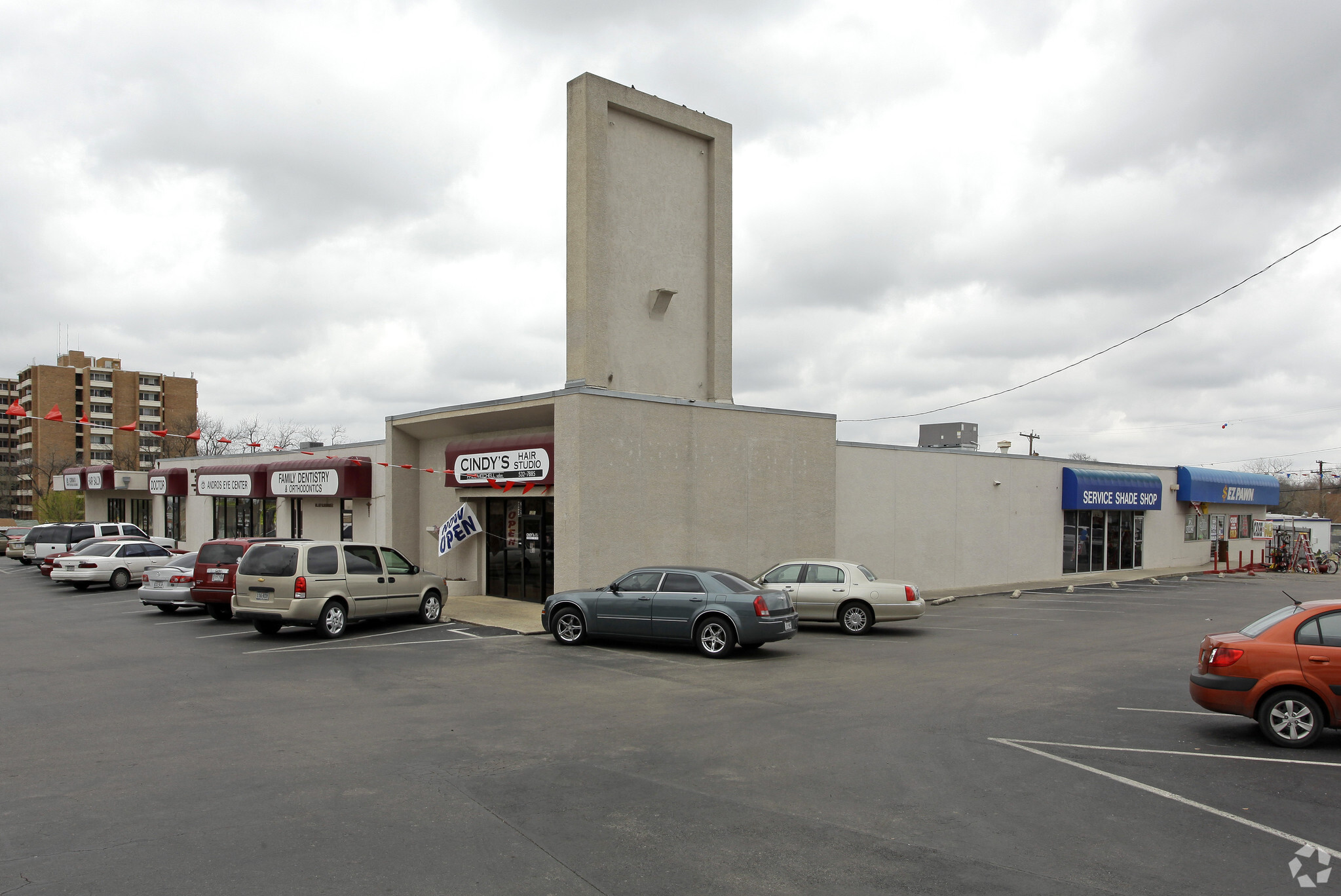 1327-1351 Fair Ave, San Antonio, TX for lease Primary Photo- Image 1 of 8