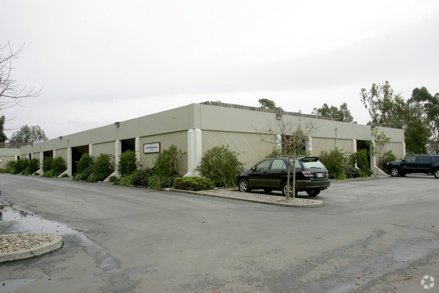 2460 Embarcadero Rd, Palo Alto, CA for lease - Building Photo - Image 3 of 19