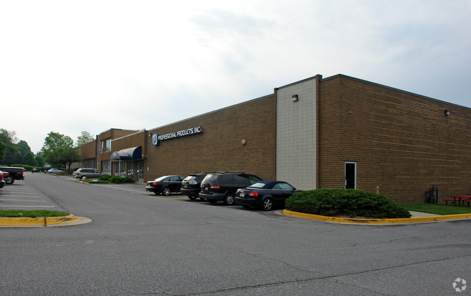 9100-9172 Gaither Rd, Gaithersburg, MD for lease - Building Photo - Image 2 of 3