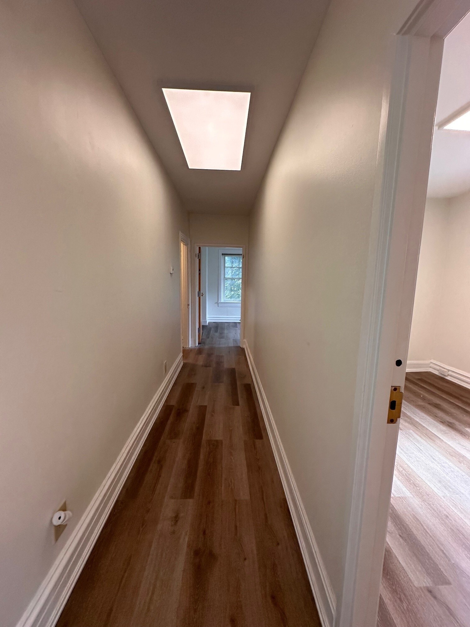 405 E Chocolate Ave, Hershey, PA for lease Interior Photo- Image 1 of 6