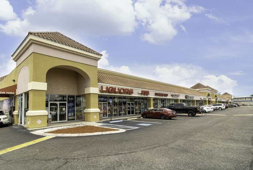 13947 Beach Blvd, Jacksonville, FL for lease - Building Photo - Image 2 of 8