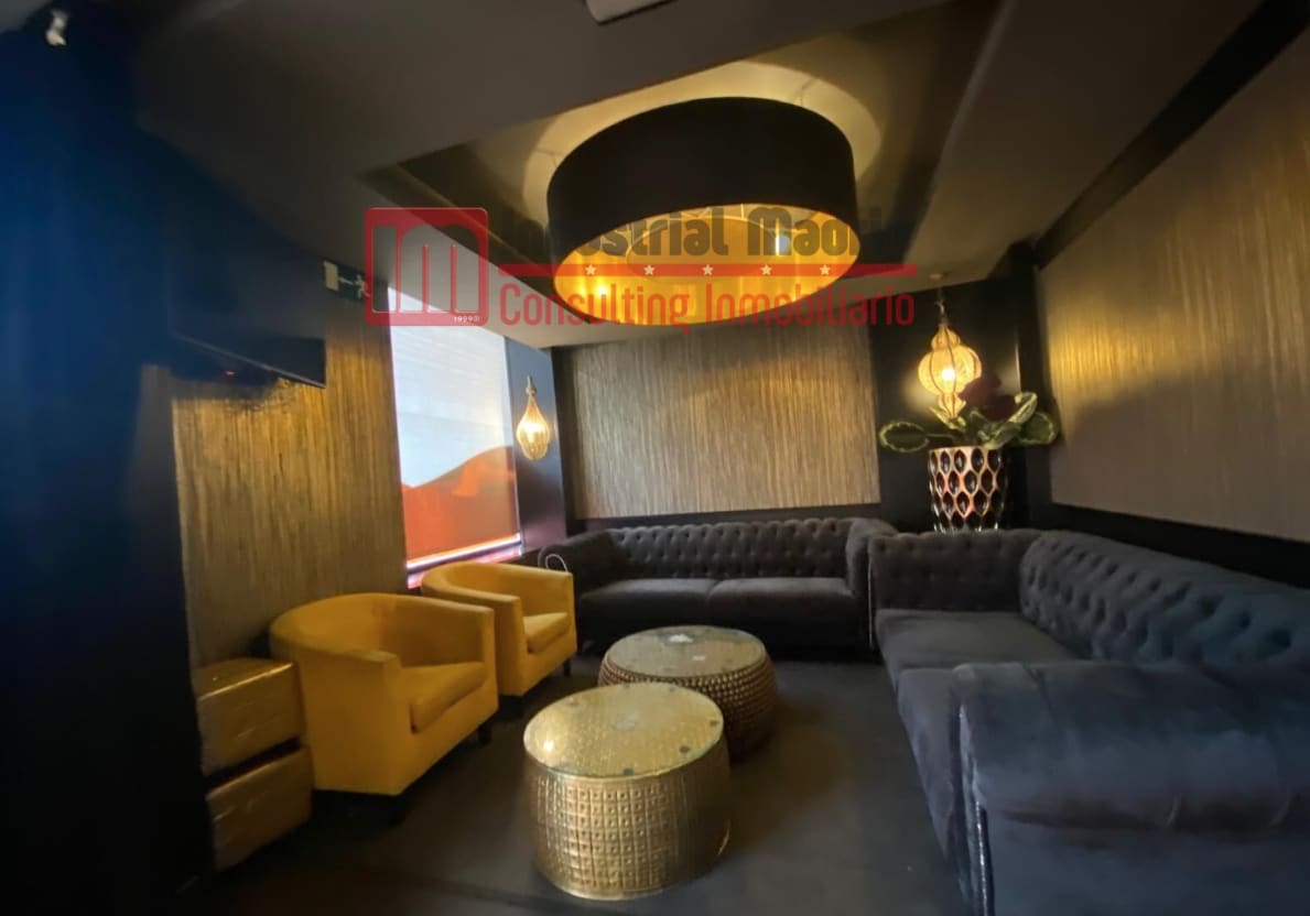 Madrid, MAD 28032 - - - Interior Photo - Image 1 of 4