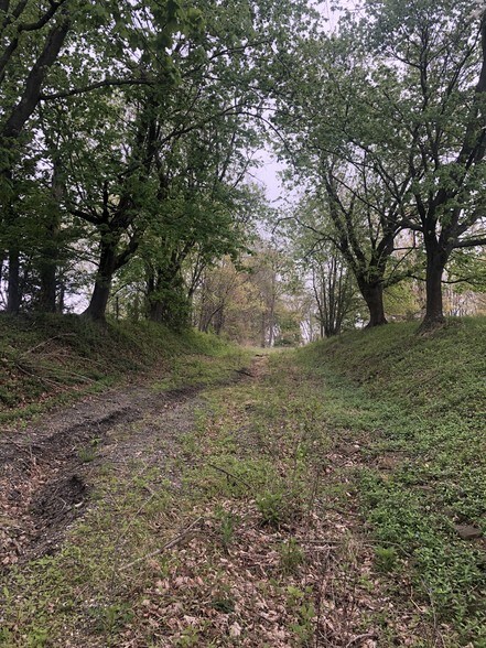 265 E McMurray Rd, Canonsburg, PA for sale - Building Photo - Image 2 of 11