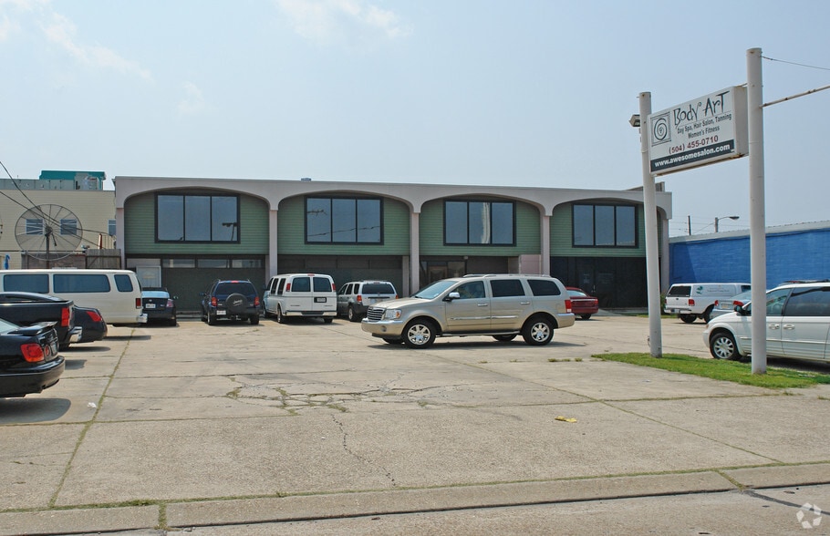 3414 Hessmer Ave, Metairie, LA 70002