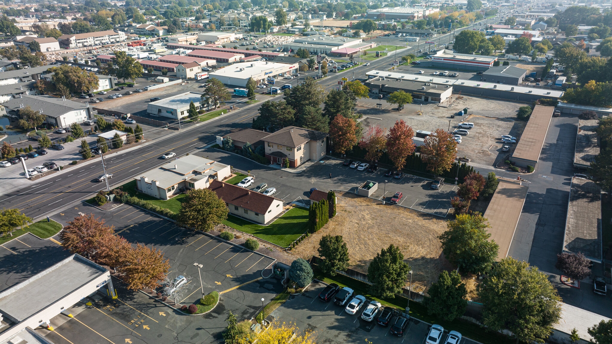 5205 W Clearwater Ave, Kennewick, WA 99336 Office for Sale