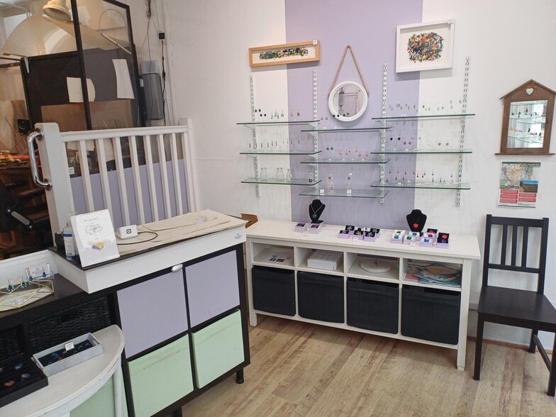 54 Palace St, Canterbury for lease - Interior Photo - Image 3 of 5