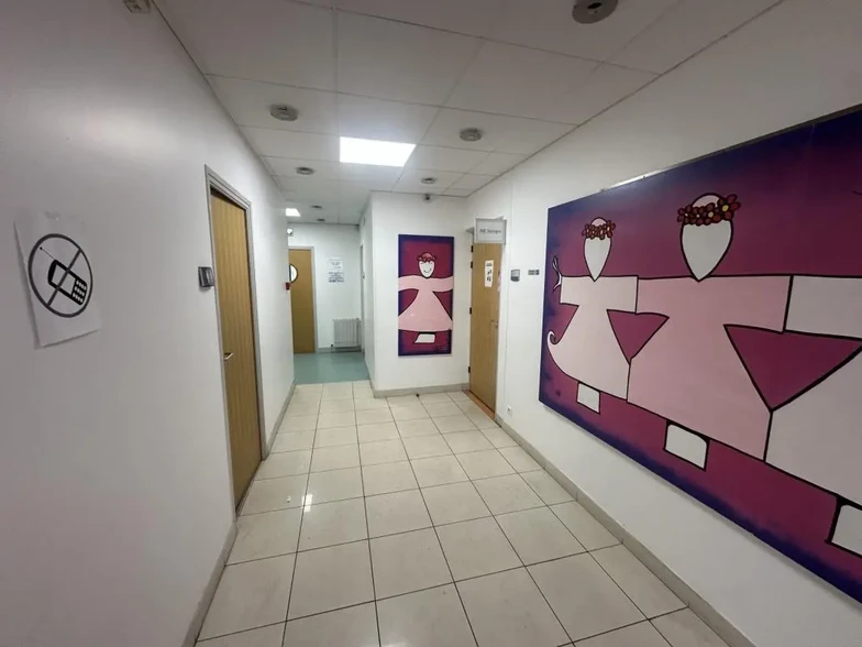 Office in Chartres for sale - Interior Photo - Image 2 of 8