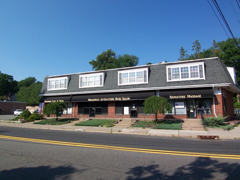 32 Broadway, Hillsdale, NJ for sale - Building Photo - Image 1 of 1