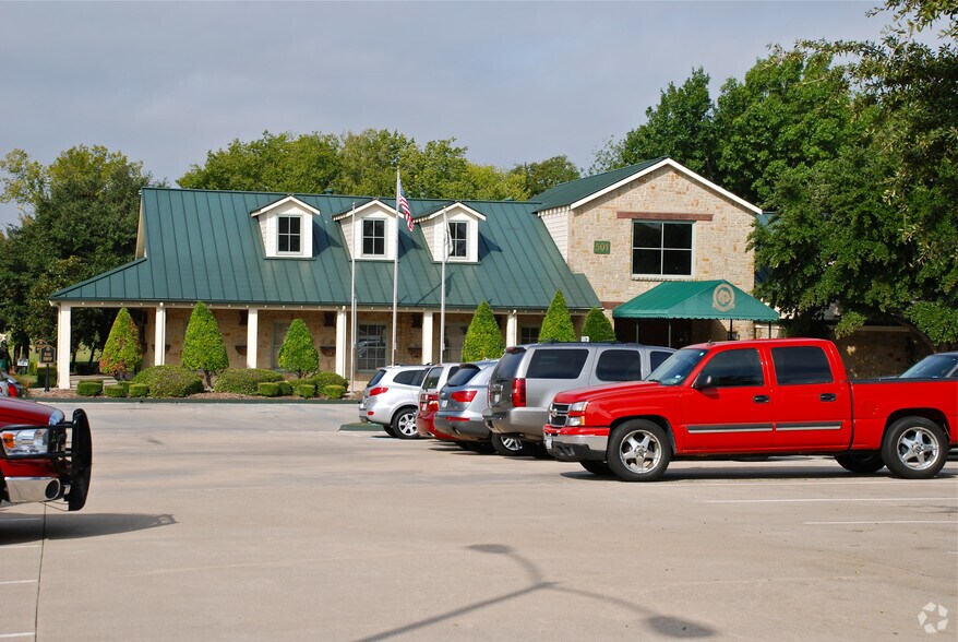 501 Twin Creeks Dr, Allen, TX for lease - Building Photo - Image 3 of 4