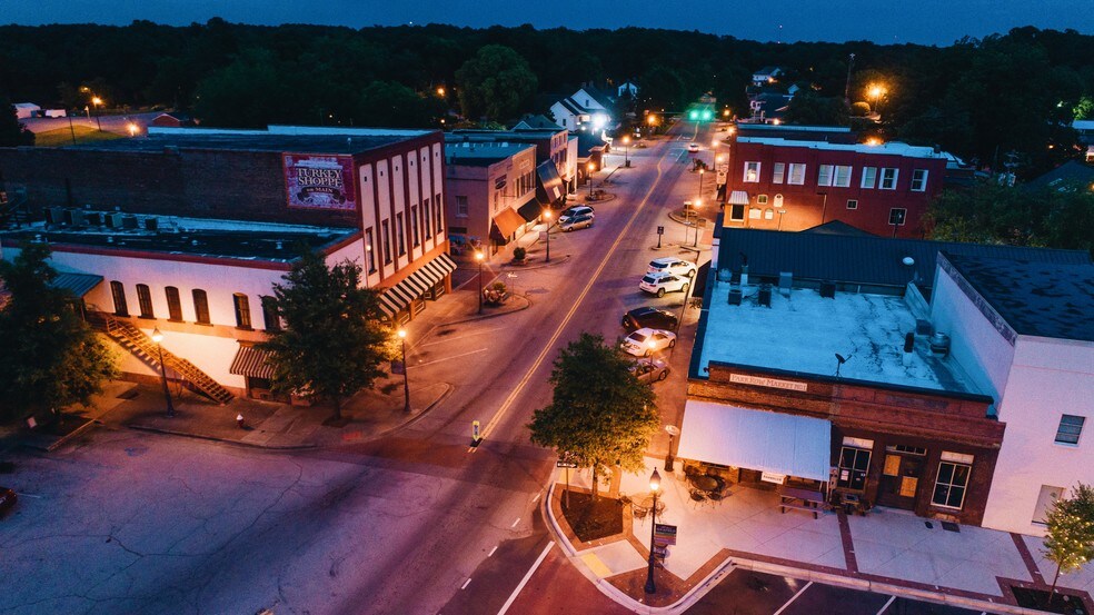203 Main St, Edgefield, SC for sale - Building Photo - Image 1 of 1