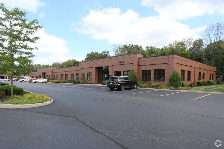 1890 S Winton Rd S, Rochester, NY for sale - Building Photo - Image 1 of 1