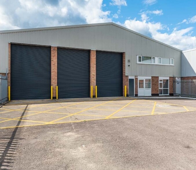 Runnings, Cheltenham for lease - Building Photo - Image 3 of 4