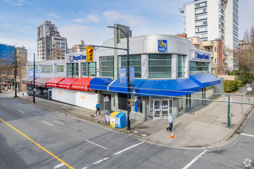 945961 Denman St, Vancouver, BC V6G 2M3