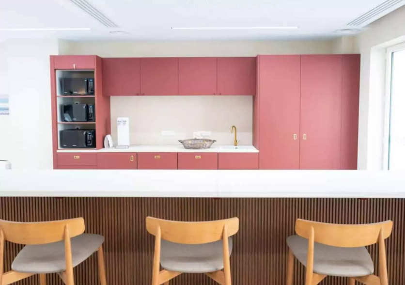 Coworking Space in Paris for lease - Interior Photo - Image 2 of 5