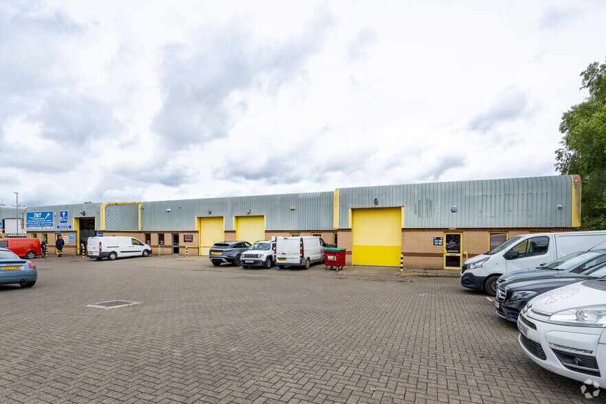 1-4 Acorn Way, Mansfield for lease - Building Photo - Image 2 of 3