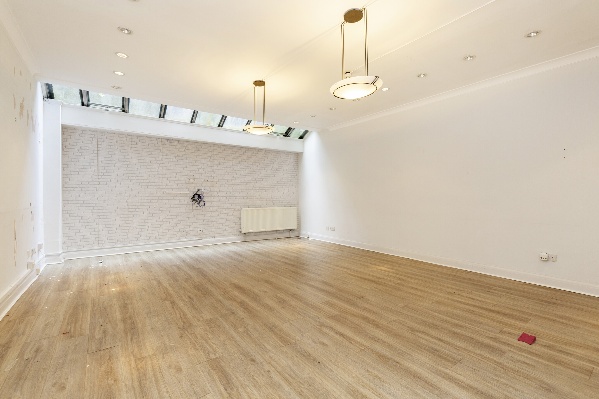 359 City Rd, London for lease Interior Photo- Image 1 of 4